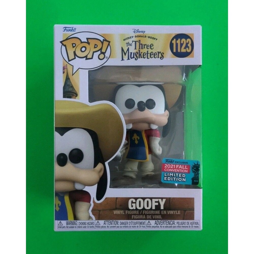 GOOFY " THE THREE MUSKETEERS  "  FUNKO POP #1123 W/ Protector